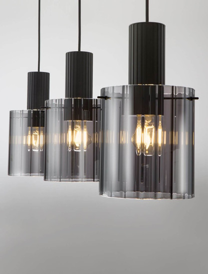 Nova Luce Pendelleuchte Mirbi 3-flammig 3xE27 Schwarz Stahl Glas 96x18cm 9236202