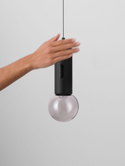 Nova Luce LED Pendelleuchte Chronos dimmbar 11W warmweiss 3000K Bewegungsmelder Schwarz Aluminium Ø13cm 9870024