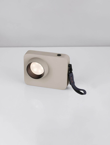 Nova Luce LED Tischleuchte Kedros dimmbar 3W warmweiss 3000K Beige Stahl Aluminium 14x11cm 9870038