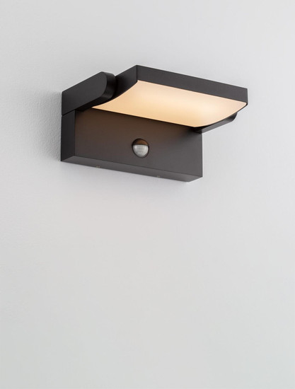 Nova Luce LED Solar-Wandleuchte Gerber schwenkbar 20W warmweiss 3000K Bewegungsmelder IP54 salzwasserfest Schwarz Aluminium 21x16,5cm 9923423