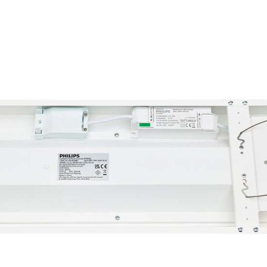 Philips LED Anbauleuchte Ledinaire 20x120cm 28-33W 3400-4000lm Neutralweiss 4000K 8720169764705