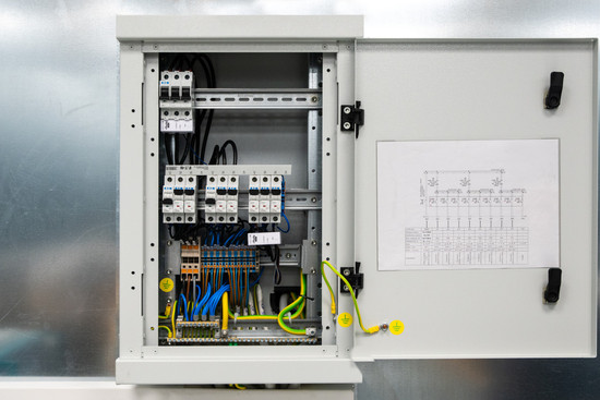 Shelly 3EM Gen3 - 3-Phasen Energiezähler, Stromzähler, ohne Wandler/Wechselstrom