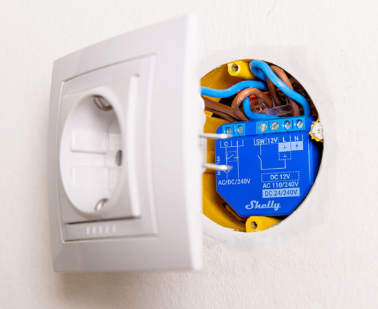 Shelly Plus 1 - Smarter WLAN Schaltaktor, potenzialfrei, Bluetooth