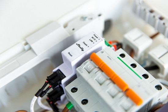 Shelly Pro 3EM-120A - 3-Phasen Energiezähler, inkl. 120A Wandler, LAN