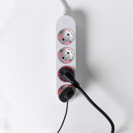 Shelly Power Strip 4 Gen4 - Smarte Steckdosenleiste 4-fach, Weiß WLAN, BT, Zigbee, Matter