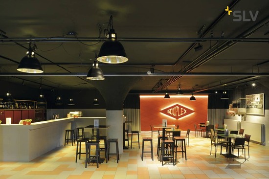 SLV 165359 PARA 380 Reflektorleuchte schwarz E27 max. 160W