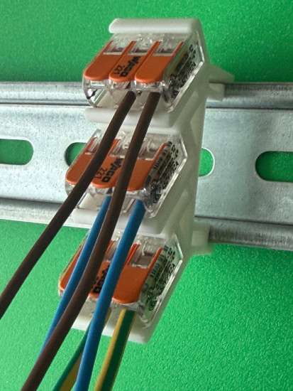 4 x SOIXX Hutschienenhalter XWD für WAGO Serie 221 DIN Rail 35 mm Hutschiene Halter Weiß