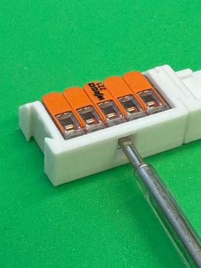 10 x SOIXX Halterung XWM für 5er Klemmen WAGO 221-415 Weiß