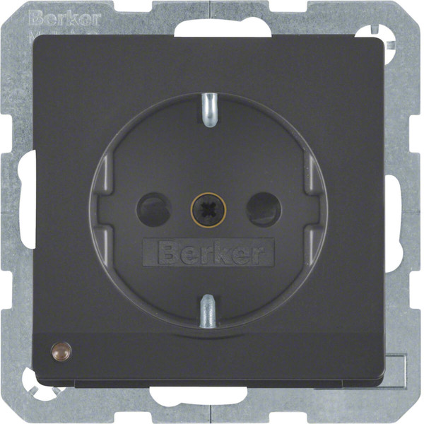 Berker MAN0204423 Steckdose Schuko mit LED-Orientierungslicht u. erh .BS Q.x tiefschwarz matt