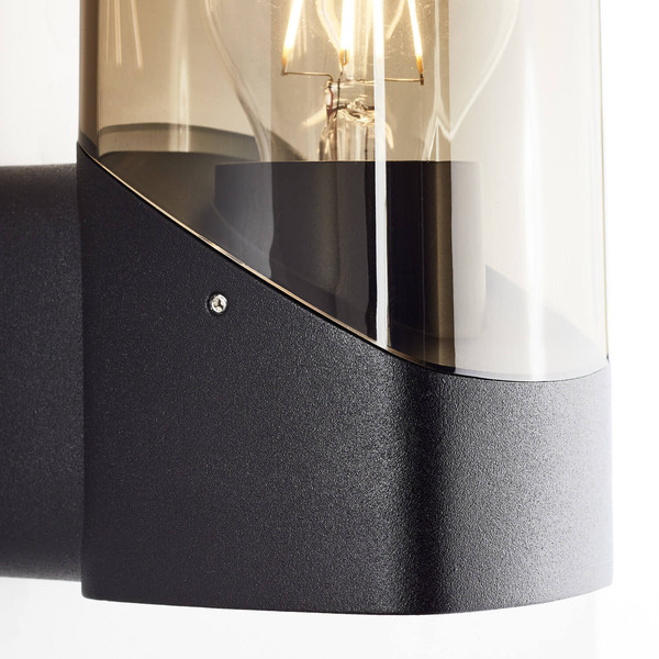 Brilliant Minou Außenwandleuchte E27 IP44 Schwarz Rauchglas 44310/93