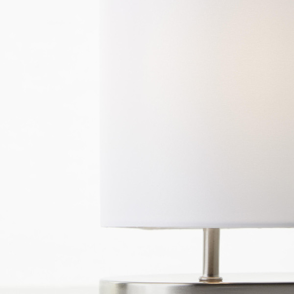 Brilliant Clarie Tischleuchte 26cm mit Induktionsladeschale E14 Weiß Eisen Wireless charging 60091/75