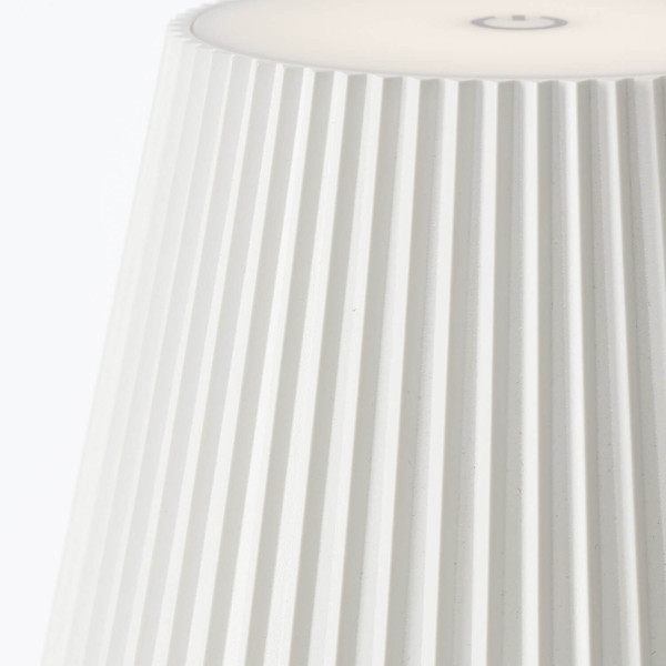 Brilliant Macobo LED Außenstandleuchte 125cm 3,4W Warmweiß IP54 Weiß Matt G40445/75
