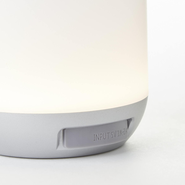 Brilliant Gemma LED Außentischleuchte 1,9W Warmweiß IP44 Weiß USB G40956/05