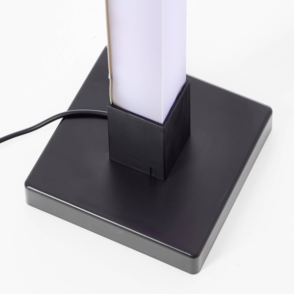 Brilliant Neele Stehleuchte 1,5m Schwarz Musiksensor G80620A06
