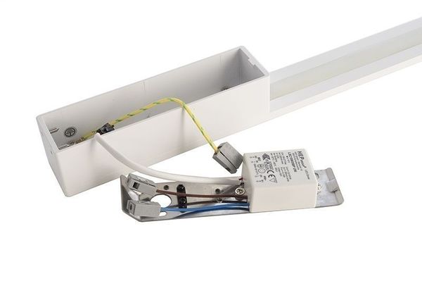 Deko-Light Wandaufbauleuchte Larga 910, Warmweiß, weiß, satiniert 341210