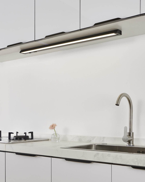 Eglo LED Unterbauleuchte Russcallo 13W CCT warm-/neutral-/tageslichtweiss 2700/4000/6500K Schwarz 87x6cm 902363