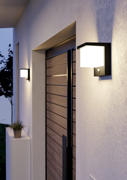 Eglo LED Solar-Wandleuchte Frigento 7W warmweiss 3000K Bewegungsmelder IP44 Schwarz-struktur Milchweiss Aluminium mit Sensor 15x14cm 902433