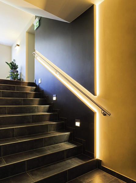 Eglo LED-Streifen LED Stripe-Z Smart dimmbar 11W RGB CCT warm-/tageslichtweiss 2700-6500K Zigbee Weiss 5m 99686
