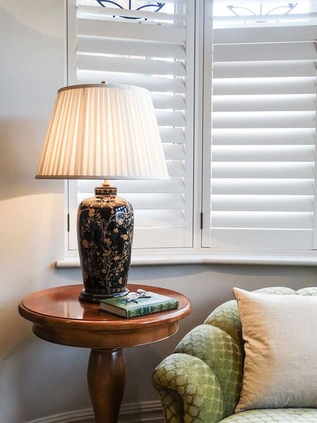 Elstead Black Birds Tischleuchte E27 Schwarz und Gold Creme, Made in UK