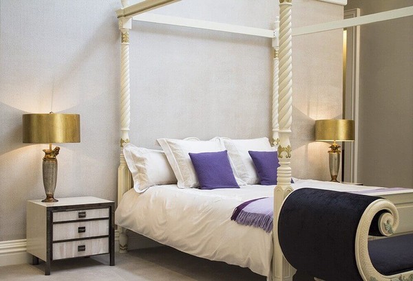 Elstead Bienville Tischleuchte E27 Silber, gold und braun