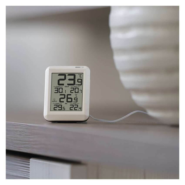 Emos Digitales Thermometer mit kabelgebundenem Außensensor Min/Max-Anzeige E0422