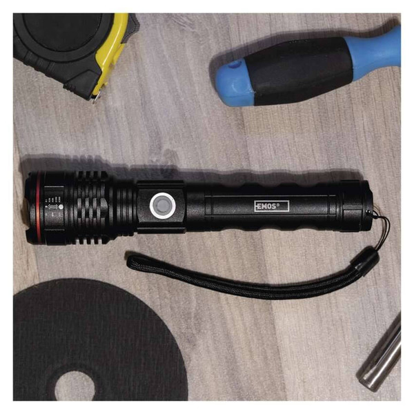 Emos LED Akku-Taschenlampe 600lm Schwarz Aluminium P3116