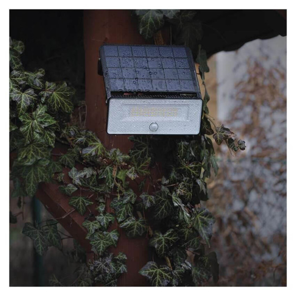 Emos LED Solar-Fluter Solo 1600lm neutralweiss 4000K Bewegungsmelder Akku IP54 Schwarz 19x18cm ZG122S