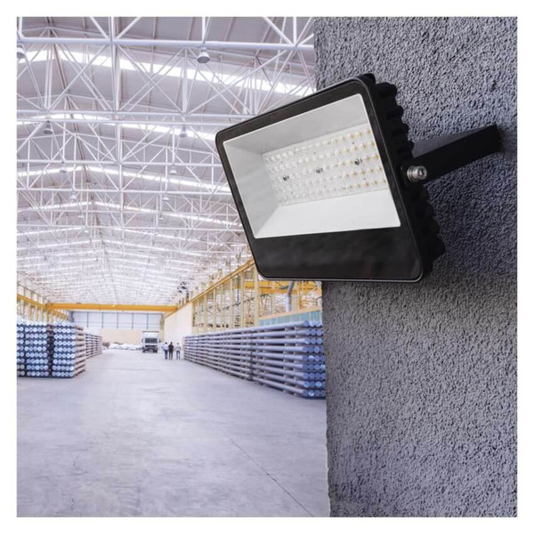Emos LED Fluter Aveno 48W neutralweiss 4000K IP66 Schwarz Aluminium 25x18cm ZS2433