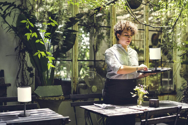 FHL Milano Pro LED Tischleuchte 1W Akku CCT einstellbare Lichtfarbe sandschwarz 850378