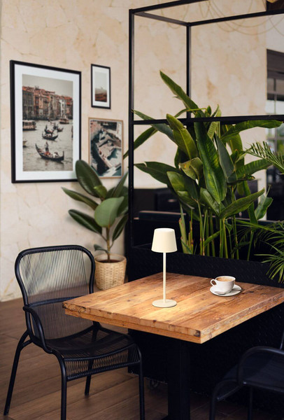 FHL Roxi LED Tischleuchte 1,5W dimmbar Akku CCT einstellbare Lichtfarbe sandbeige 850422