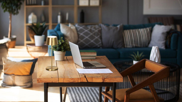 FHL Asena Pro LED Tischleuchte 2W dimmbar CCT einstellbare Lichtfarbe goldfarben 850677