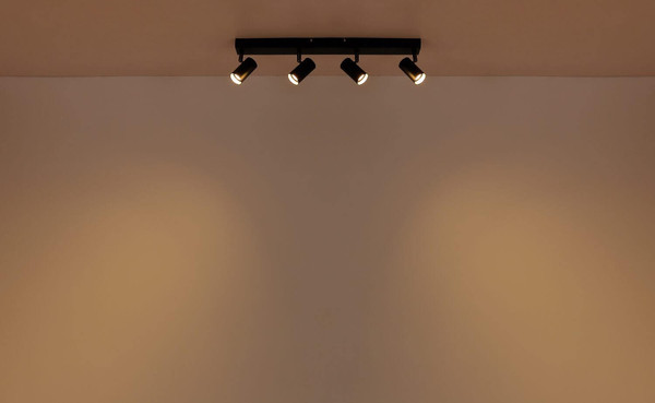 Globo LED Strahler Este 4-flammig 21W warmweiss 90Ra Schwarz matt Metall Aluminium 56x11cm