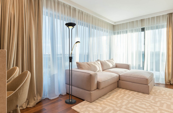 Globo Leonas LED Stehleuchte 20W Warmweiß Schwarz Matt, Metall 180cm 59020B