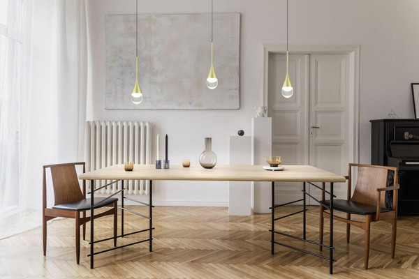 Helestra DEEP LED Pendelleuchte 24W dimmbar 90Ra warmweiss Mattschwarz Aluminium Glas teilsatiniert 120cm