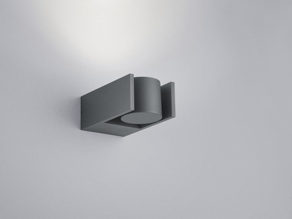 Helestra SILA LED Wandleuchte 8W dimmbar IP54 90Ra warmweiss schwenkbar Graphit Aluminium Glas klar