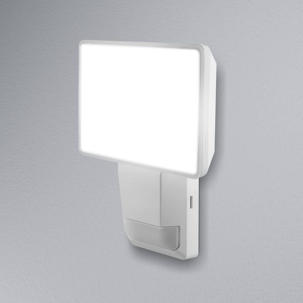 LEDVANCE LED Endura Pro Flood Sensor LED Fluter Weiss 15W 1500Lm 4000K IP55 4058075228788