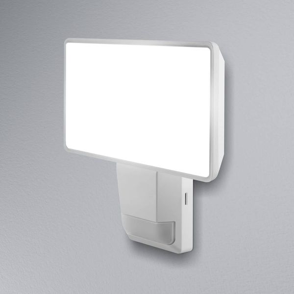 LEDVANCE LED Endura Pro Flood Sensor LED Fluter Weiss 30W 1500Lm 4000K IP55 4058075228825