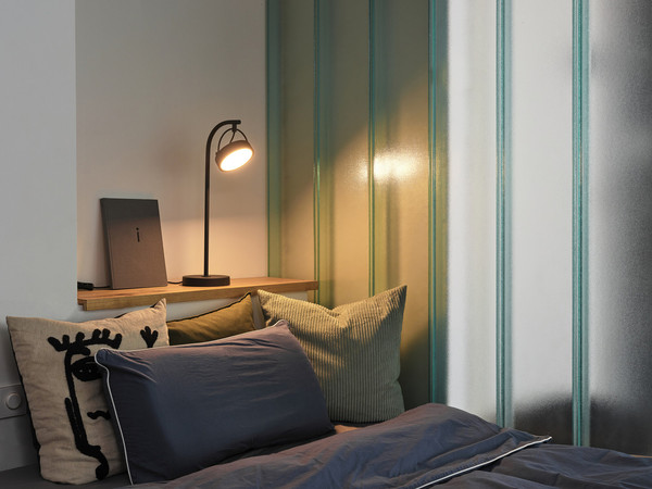 OSRAM Tischleuchte Decor Puck Table 11W 930 Black Warm weiß 4058075846463