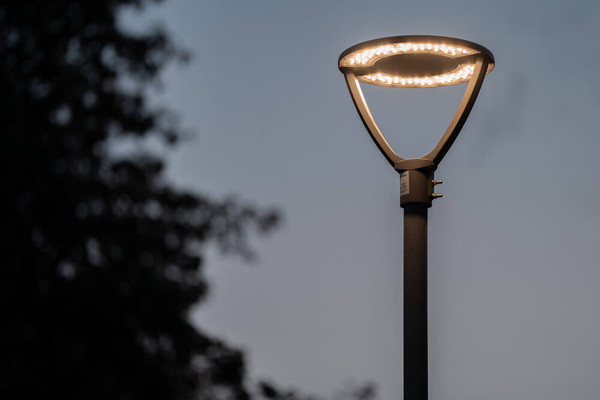 LEDVANCE LED Straßenleuchte Urban Lantern ⌀40cm 29W-25W-20W-15W warm-/neutralweiss 3000/4000K CCT asymmetrisch IP66 4099854246784