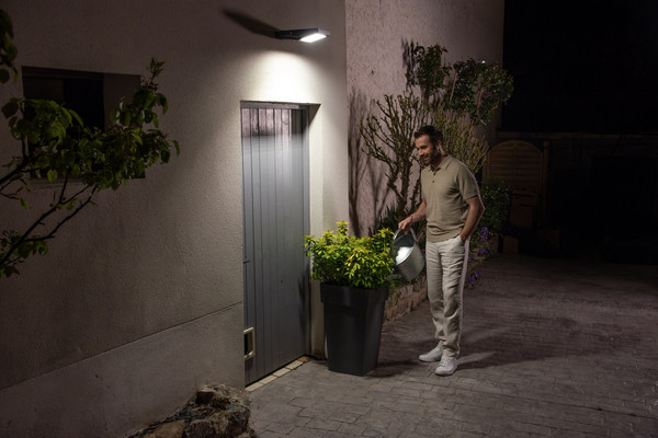 OSRAM LED Aussen-Strahler ENDURA FLOOD Solar Sensor Neutralweiss 4099854429477