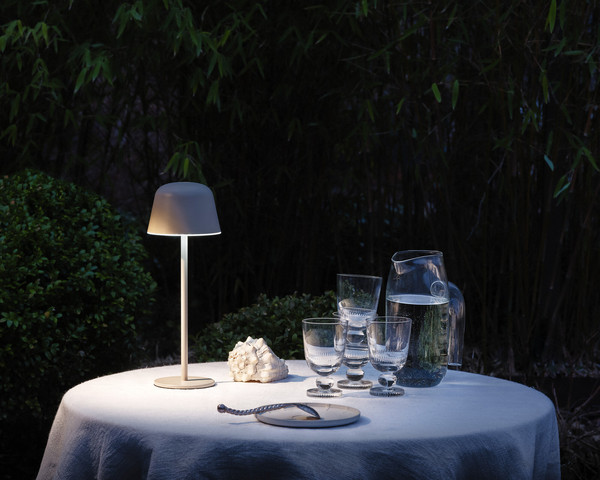 OSRAM LED Aussenleuchte Endura Style Table CCT USB Beige Dimmbar Warm weiß,Kalt weiß,Kaltes Tageslicht 4099854445132