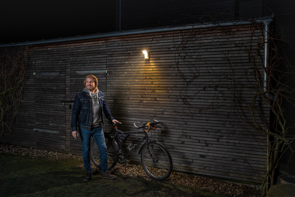 OSRAM LED Aussen-Wandleuchte ENDURA PRO SPOT SENSOR 16W 4000K IP55 White Neutralweiss 4099854451836