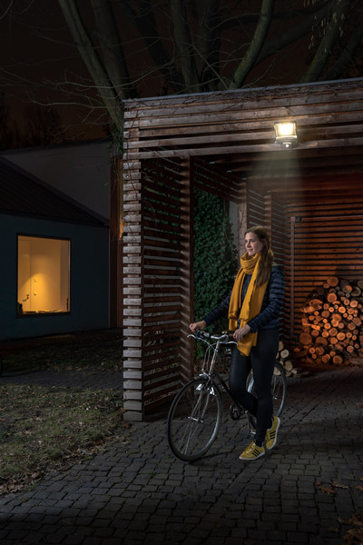 OSRAM LED Fluter ENDURA Flood Sensor Cool White PCR Neutralweiss 4099854487064