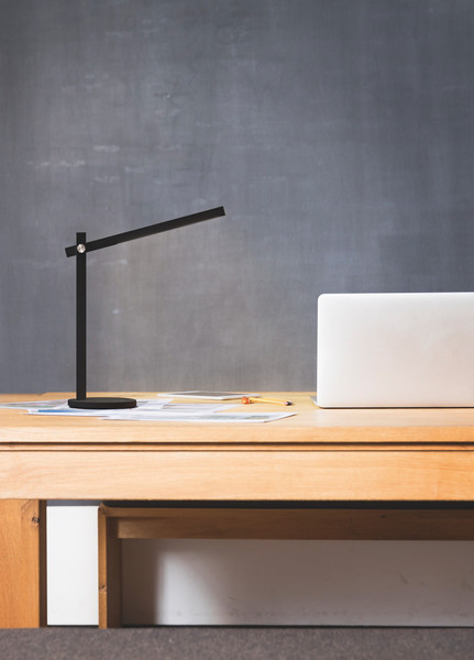 OSRAM LED Stehleuchte PANAN Alu CCT Black DIM Dimmbar Tunable White 4099854507434