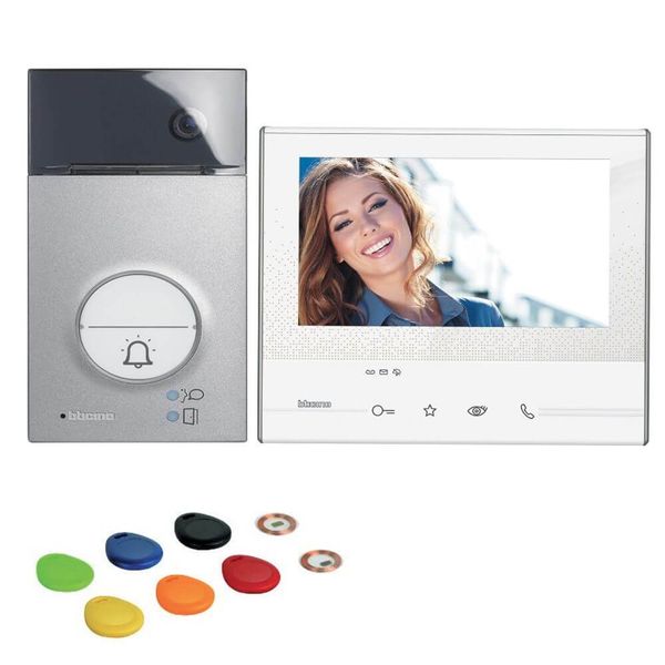 Bticino Flex ONE 2-Draht Videosprechanlagen WLAN Set, Classe 300 X13E mit 7-Zoll Touchscreen, 105° Weitwinkel Kamera, Transponder Türöffner-Schlüsselloser Zugang, IP54, IK10, 363911