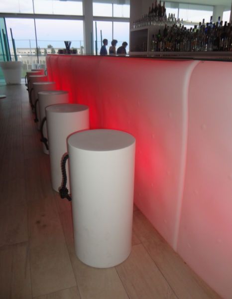 NewGarden CRETA 120 LED beleuchtete Bar, Theke Innen & Außen IP65