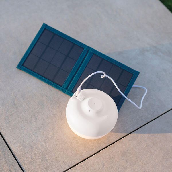 NewGarden BOMBILLA CHERRY LED Outdoor-Leuchthalbkugel, Solar, tragbar und magnetisch, dimmbar IP54