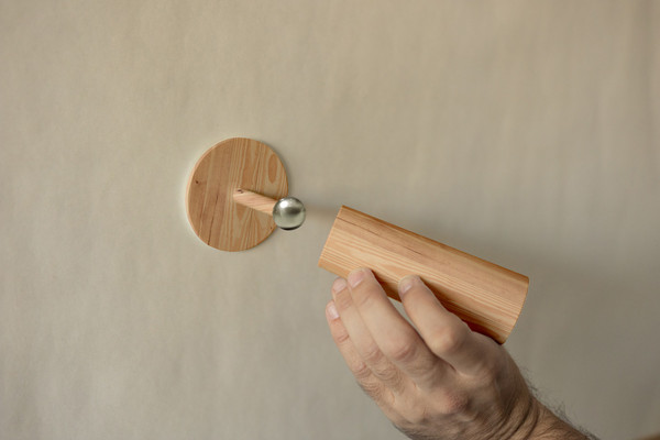 Newgarden Roll 4 Akku Holz-Optik Wandleuchte, Montage ohne Bohren, warmweißes Licht, USB-Ladekabel ø4,5x12 cm