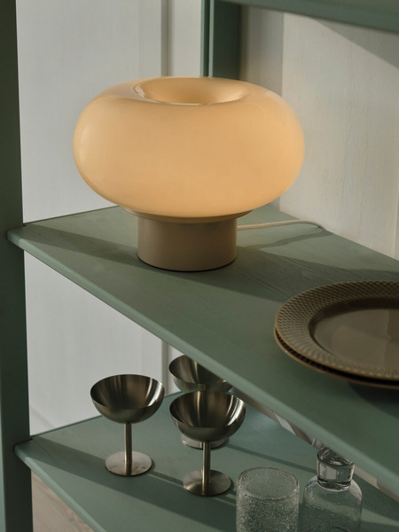 Nordlux Tischlampe Malti Beige E27 Ø27,5cm Glas 2612825009