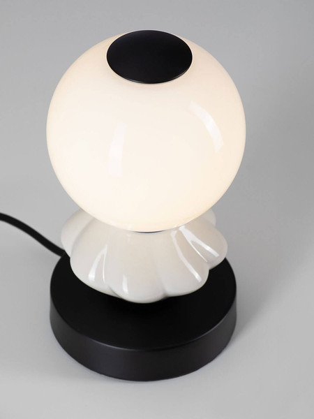 Nova Luce LED Tischleuchte Pallina dimmbar 6W warmweiss 3000K Schwarz Opal Hellgrau Glas Metall Ø12cm 9009307